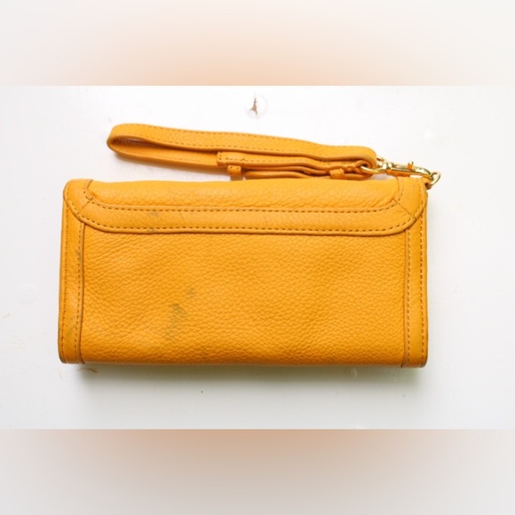 Tory Burch Amanda wristlet - Picture 12 of 16